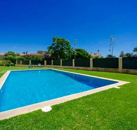 Your Away From In Estoril Apartment