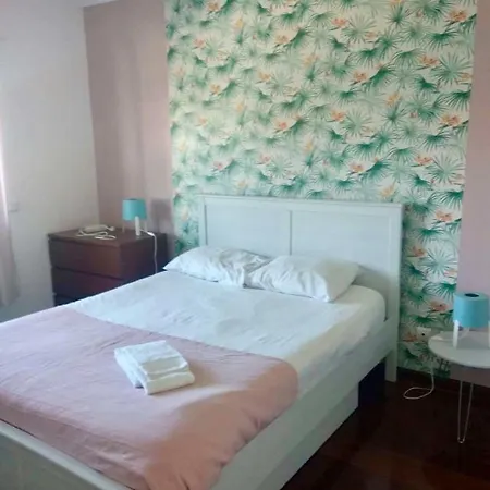 Your Away From In Estoril Apartment *